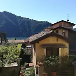 Traditional Piazza Home/balcony/ Private Garden Διαμέρισμα