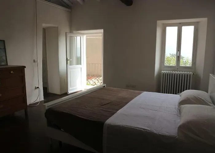 Traditional Piazza Home/balcony/ Private Garden *