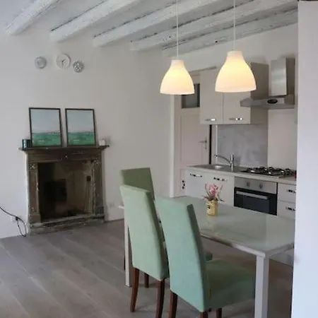 Appartement Traditional Piazza Home/balcony/ Private Garden *