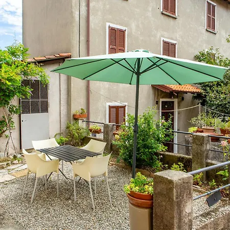 شقة Traditional Piazza Home/balcony/ Private Garden *